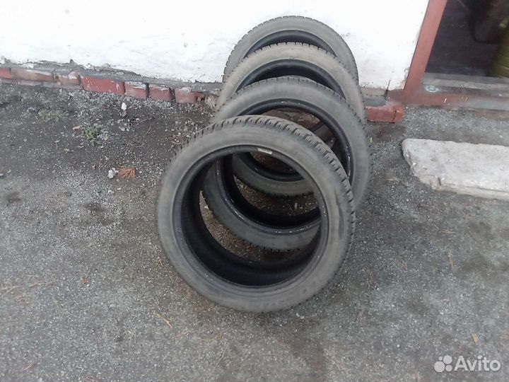 Pirelli Ice Asimmetrico Plus 225/45 R17