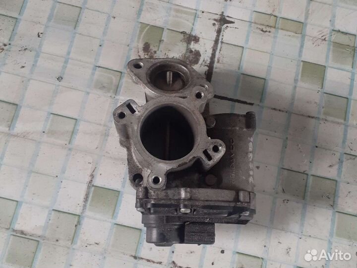 Дроссельная заслонка Renault Laguna 3 M9R