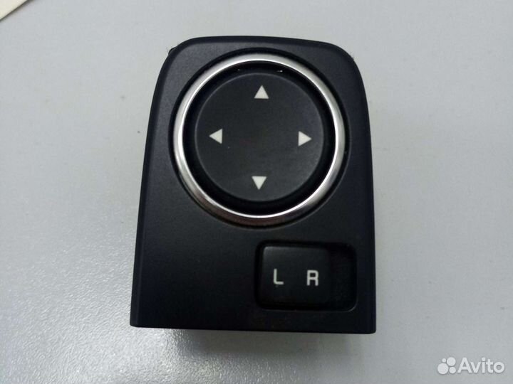 Переключатель регулировки зеркал киа 93530-J7200