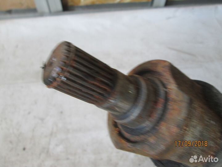 Полуось (привод) передняя левая Hyundai Getz 2002