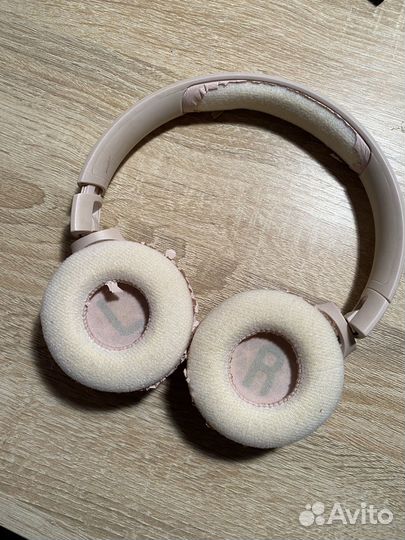 Беспроводные наушники jbl