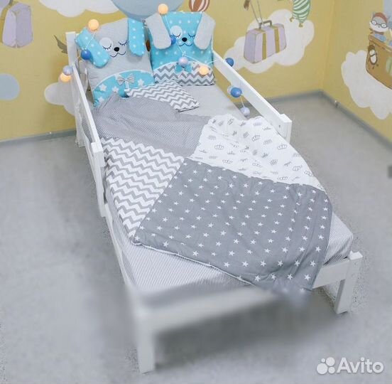 Кровать детская с бортиком