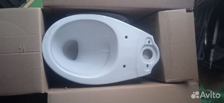 Унитаз с бачком новый