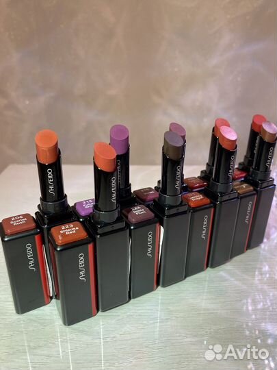 Shiseido помада VisionAiry Gel