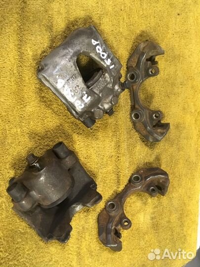 Суппорт передний Opel Corsa B