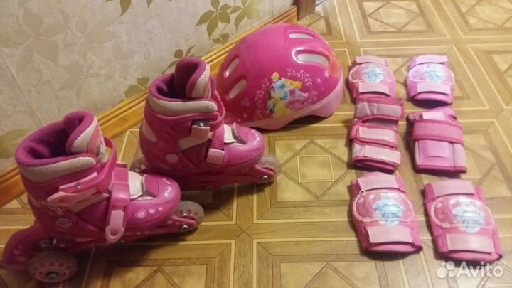 Роликовые коньки детские и комплект защиты