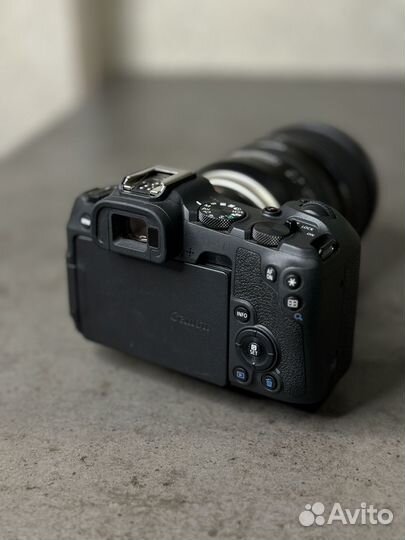 Canon R8 (как новый)