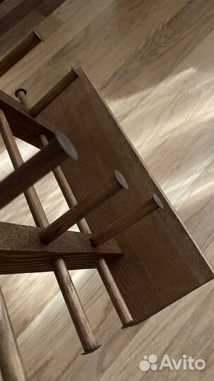 Стойка (подставка)под очки