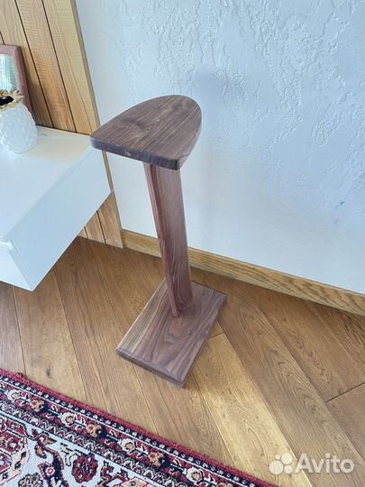 Подставки под колонки