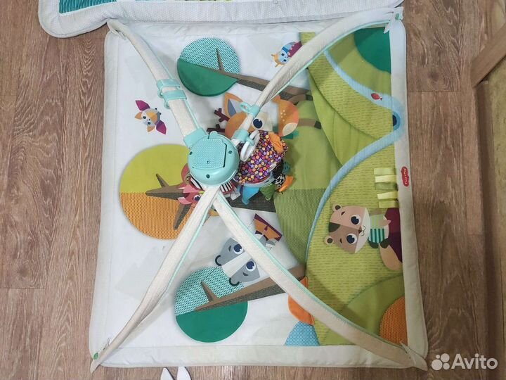 Детский коврик Tiny Love