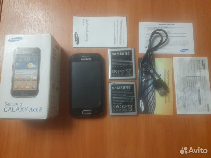 Телефон Samsung Galaxy Ace 2