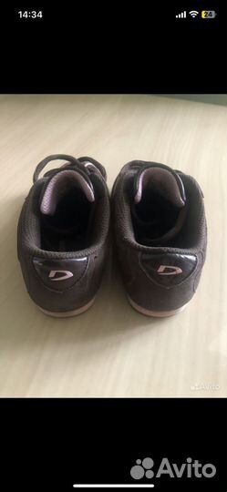 Кроссовки 27