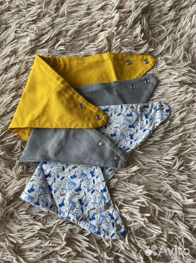 Слюнявчик нагрудник