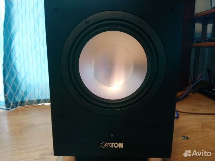 Сабвуфер Canton sub 8.2