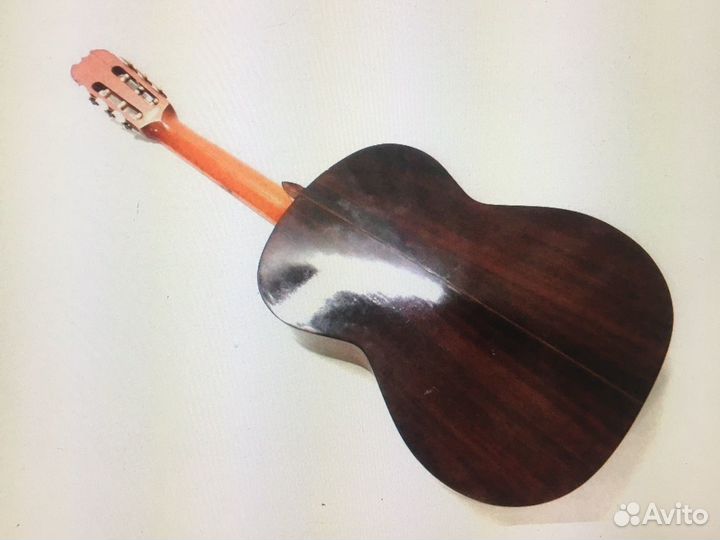 Гитара классическая-мастер Кисо от Сузуки