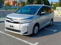 Toyota Voxy 1.8 CVT, 2017, 93 000 км, с пробегом, цена 2 427 000 руб.