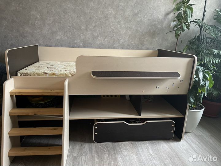 Кровать детская