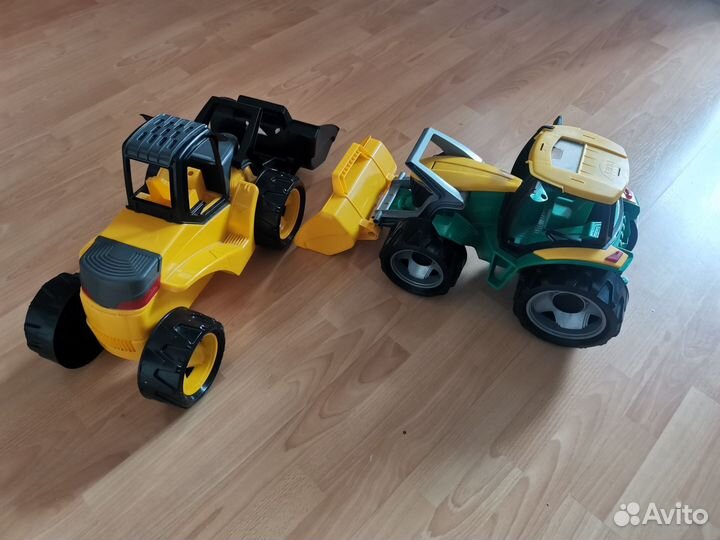 Детский трактор