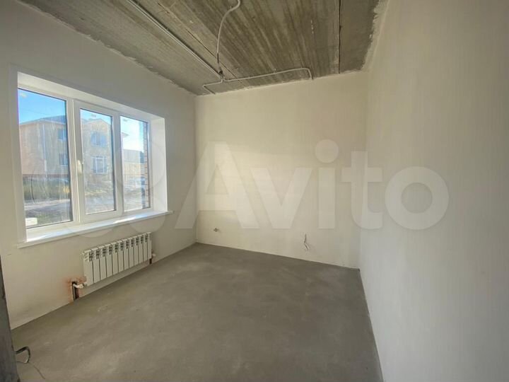 Таунхаус 110 м² на участке 4 сот.