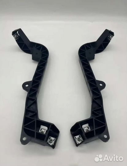 Кронштейн крепления фар Mercedes X166 X292