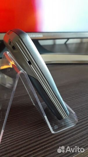 Телефон Nokia 1100