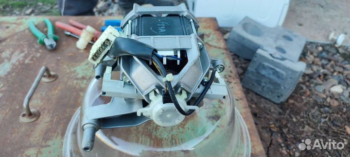 Двигатель от стиральной машины