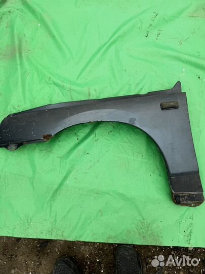 Крыло левое на ваз 2110 2111 2112