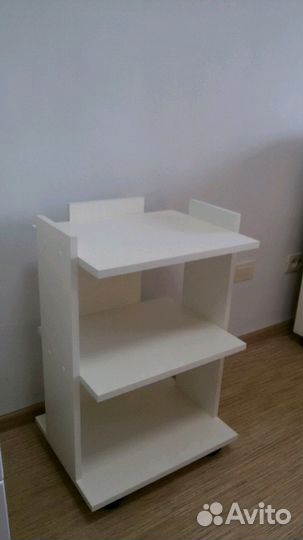 Тележка косметологическая