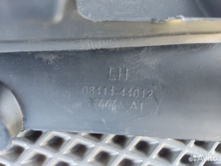 Брызговики Toyota Ipsum SXM10