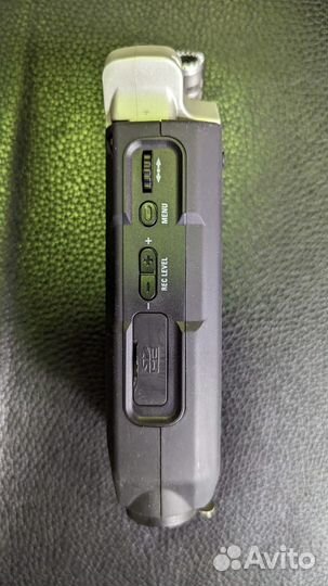 Рекодер Zoom H4n pro