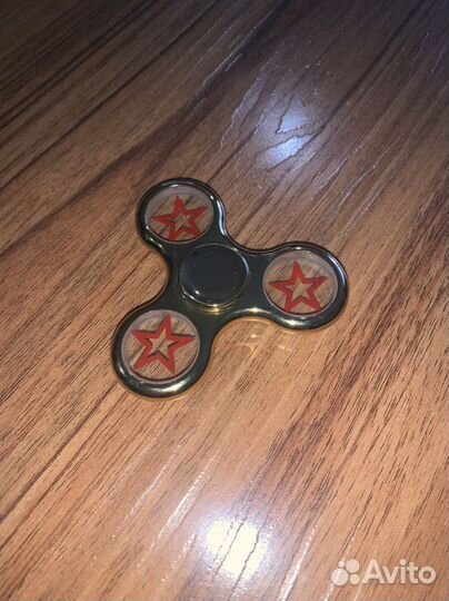 Золотой спиннер