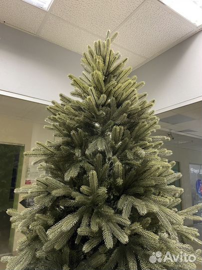 Елка искусственная