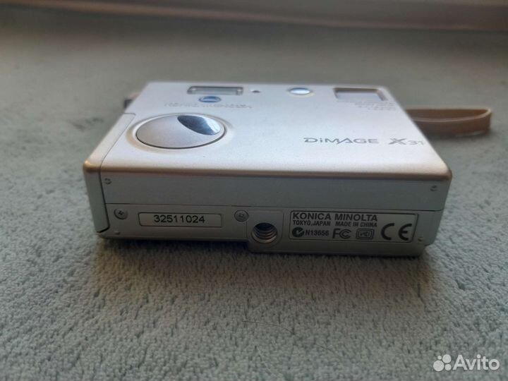 Компактный фотоаппарат konica minolta