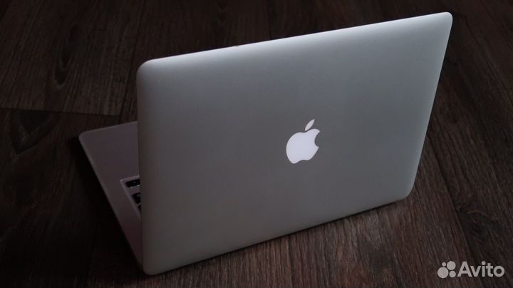 Ноутбук MacBook Air 2014 i5/4Gb/120Gb (68%)