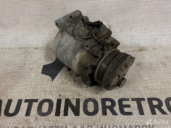 Компрессор кондиционера Mitsubishi MN185570