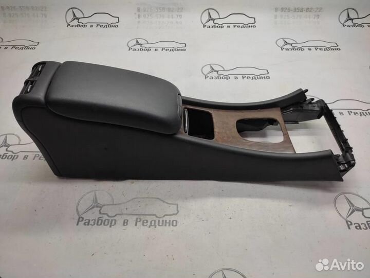 Подлокотник w203 C-class 646.962 09.2005