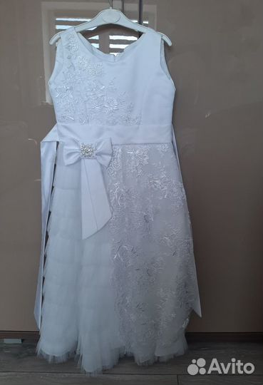 Нарядное платье