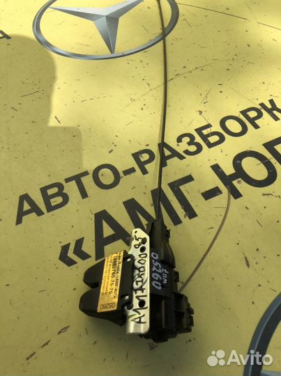 Mercedes W212 W213 W218 замок крышки багажника