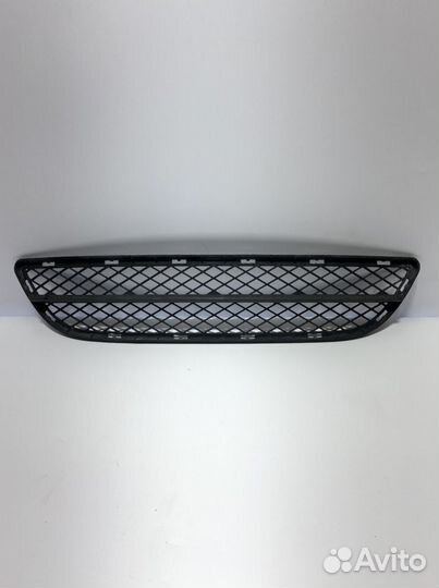 Решетка в бампер центральная BMW 3-Series E90/E91