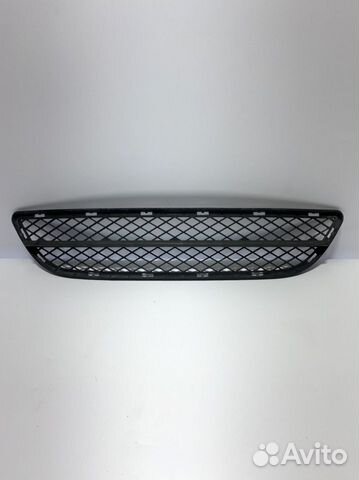 Решетка в бампер центральная BMW 3-Series E90/E91
