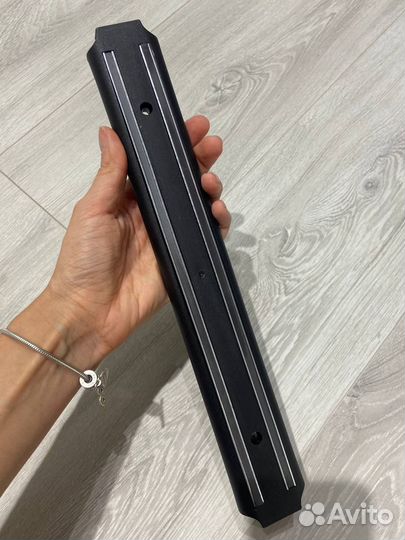 Магнитный держатель для ножей новый