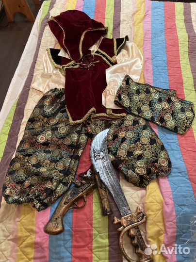 Костюм- пират