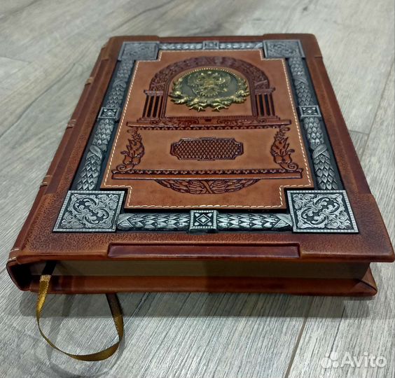 Имиджевые изделия из кожи ручной работы