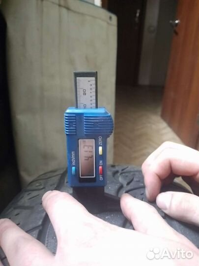 Kumho Road Venture SAT KL61 235/65 R17 103S