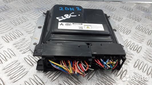 Блок управления двс mitsubishi pajero 4 (2DN08PC01