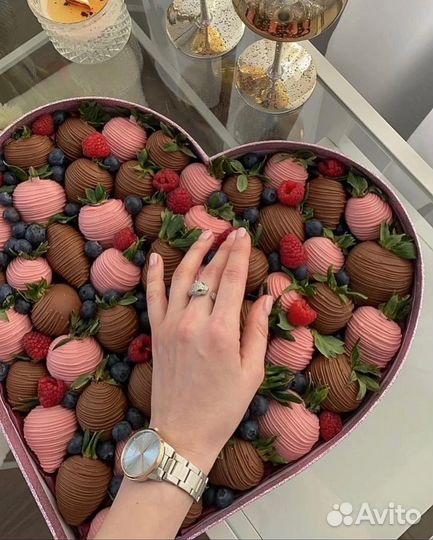 Клубника в шоколаде букеты