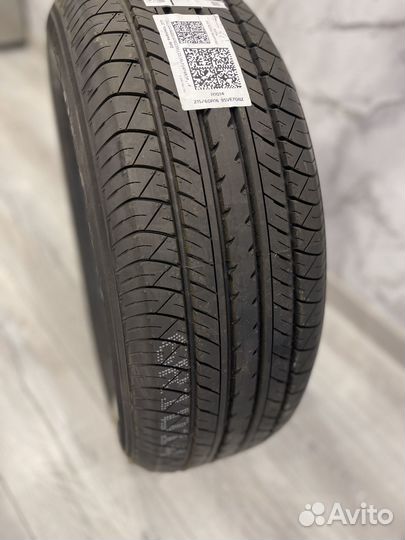 Yokohama BluEarth E70BZ 215/60 R16 95V