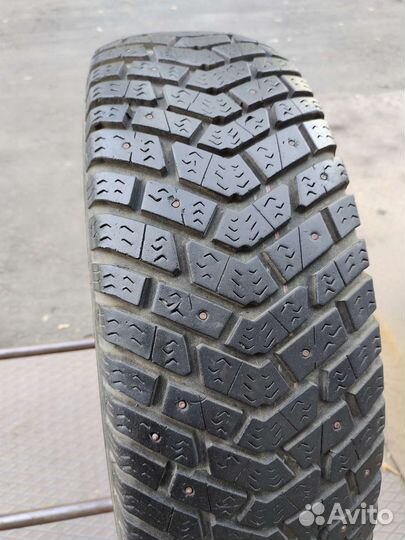 Goodyear UltraGrip 225/75 R15