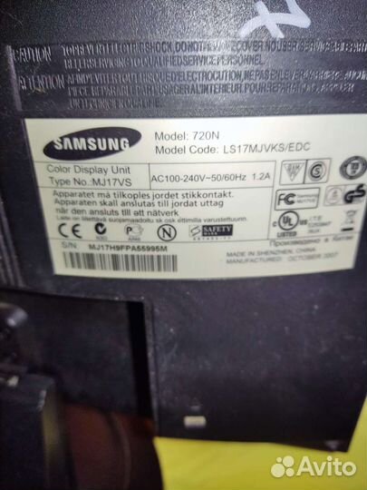 Монитор Samsung