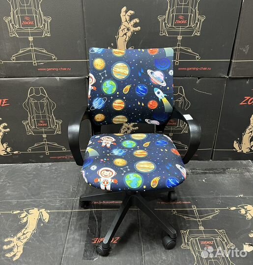Компьютерное кресло новое